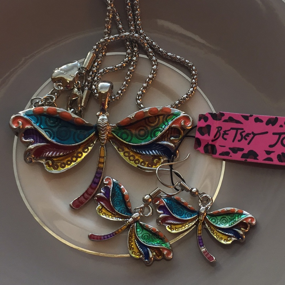Necklace and Earring set